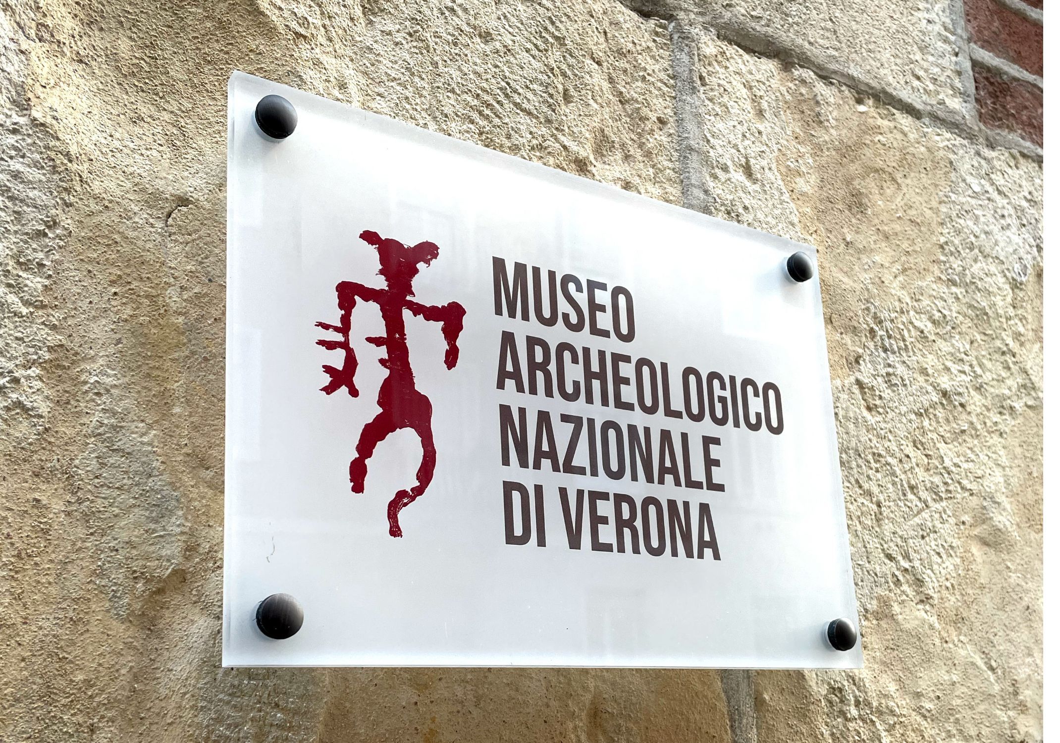 Targa del Museo Archeologico Nazionale di Verona